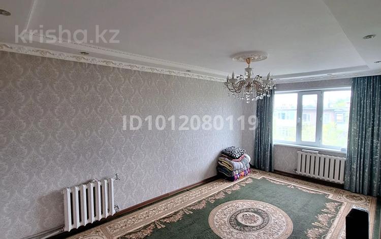 3-бөлмелі пәтер · 62 м² · 5/5 қабат, Абая — Больница 14 школа, бағасы: 15 млн ₸ в Темиртау — фото 2