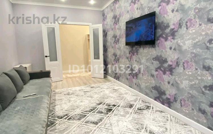 3-бөлмелі пәтер · 85 м², ул. Санжара Асфендиярова 11, бағасы: 25 000 ₸ в Астане, Есильский р-н — фото 2
