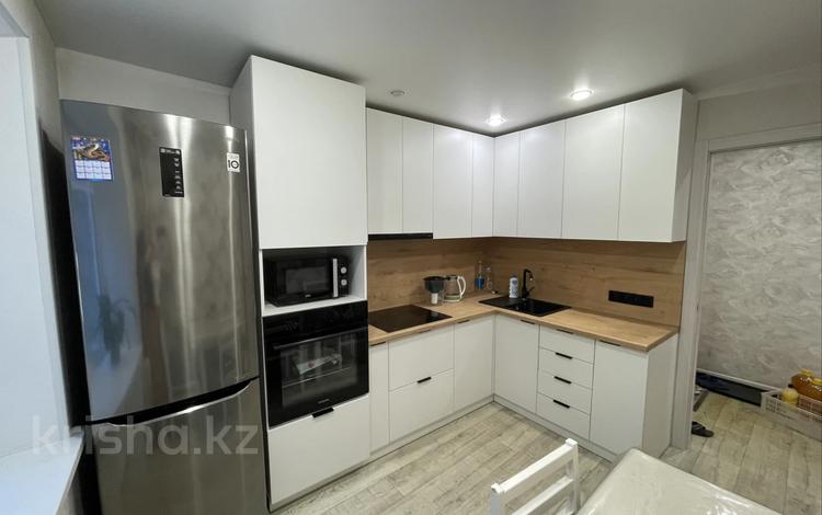 3-комнатная квартира · 70 м² · 1/9 этаж, Крылова 81/1 — Р-н маг. Колос за 350 000 ₸ в Усть-Каменогорске — фото 2