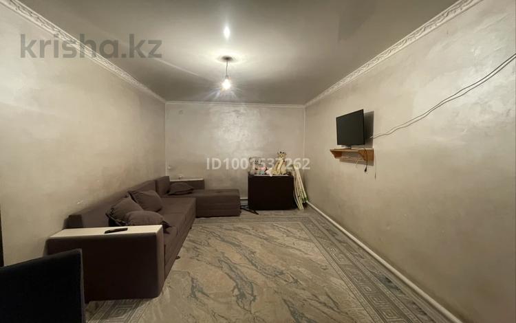 2-бөлмелі пәтер · 45 м² · 1/2 қабат, Абылайхана 26 — Площадь Жетыген, бағасы: 18 млн ₸ в Алатау — фото 2