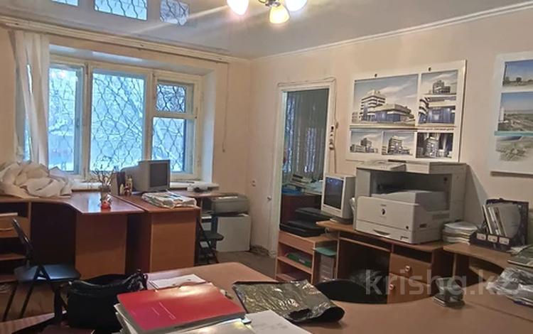 3-комнатная квартира · 58 м² · 1/5 этаж, Независимости 11/1 за 8.5 млн 〒 в Темиртау — фото 2