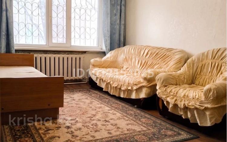 1-бөлмелі пәтер · 32 м² · 1/5 қабат, 18-й мкр. 19, бағасы: 8.5 млн ₸ в Караганде — фото 2