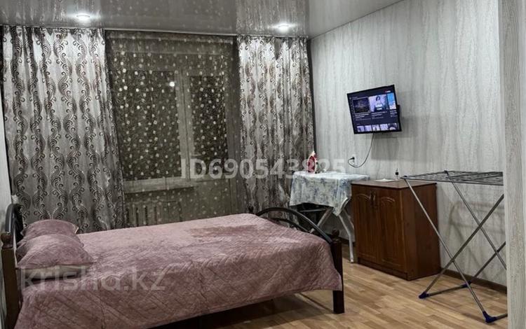 1-комнатная квартира · 40 м² · 5/5 этаж, 15 микр 27Б за 10 000 ₸ в Семее — фото 6