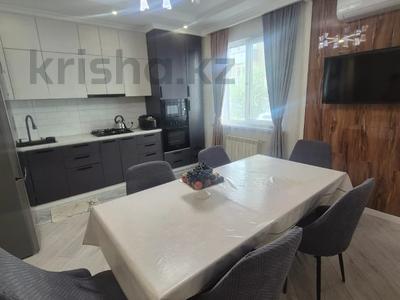 2-комнатная квартира · 60 м² · 1/9 этаж, мкр Акбулак, Чуланова за 34.5 млн ₸ в Алматы, Алатауский р-н