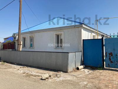 Отдельный дом · 3 комнаты · 160 м² · 6 сот., Теректи 6 за 18.5 млн ₸ в Атырау, мкр Ак депо