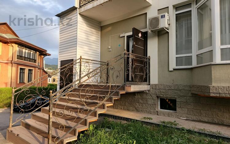 5-бөлмелі пәтер · 175 м², Ерменсай ш/а., Жаксылыка Ушкемпирова — Коттеджный городок Хуторок, бағасы: 159.9 млн ₸ в Алматы, Бостандыкский р-н — фото 2