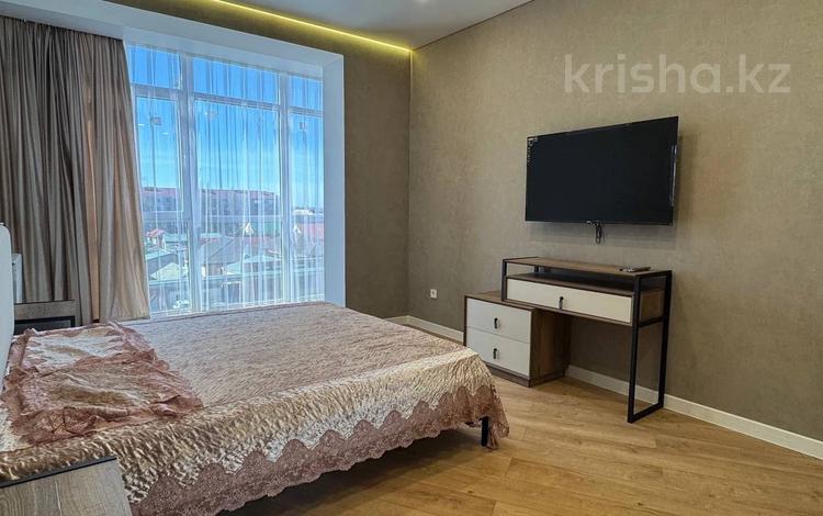 1-бөлмелі пәтер · 57 м² · 4/10 қабат, ул. Ульяны Громовой 18, бағасы: 220 000 ₸ в Уральске — фото 4