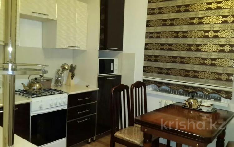 2-комнатная квартира · 60 м² · 2/5 этаж, Арай 3 82 за 12 000 ₸ в  — фото 2