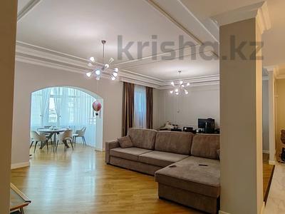 3-бөлмелі пәтер · 170 м² · 7/17 қабат, Самал-3 ш/а., Аль-Фараби 25 — Мендикулова, бағасы: 1 млн ₸ в Алматы, Медеуский р-н