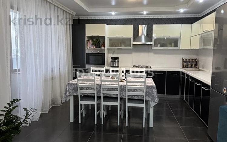 2-комнатная квартира · 88.6 м² · 7/10 этаж, мкр 5, Молдагулова 13Б за 28.5 млн ₸ в Актобе — фото 2
