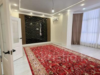 3-комнатная квартира · 105 м² · 3/16 этаж, 16-й мкр , ​16-й микрорайон 64 за 30 млн ₸ в Актау
