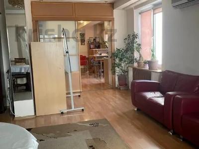 4-комнатная квартира · 109 м² · 5/8 этаж, мкр Самал-1 6 за 105 млн 〒 в Алматы, Медеуский р-н