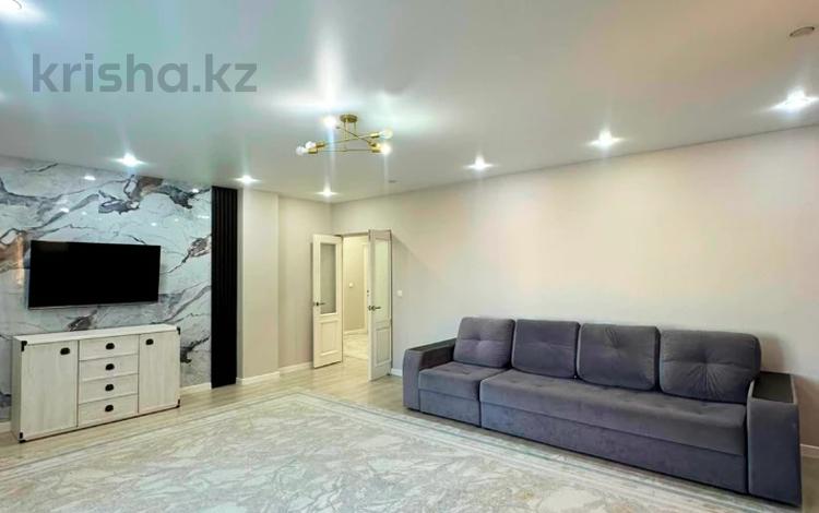 4-бөлмелі пәтер · 95 м² · 3/9 қабат, Бактыгерея Кулманова 1а, бағасы: 40 млн ₸ в Атырау — фото 12