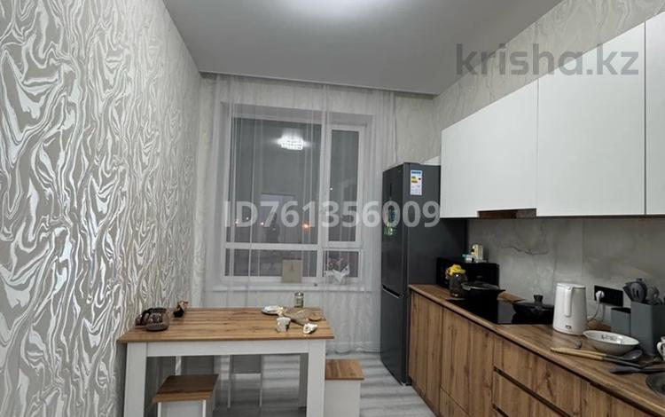 2 бөлме · 60 м² · 3 қабат, Орынбор 13, бағасы: 75 000 ₸ в Астане, Есильский р-н — фото 3