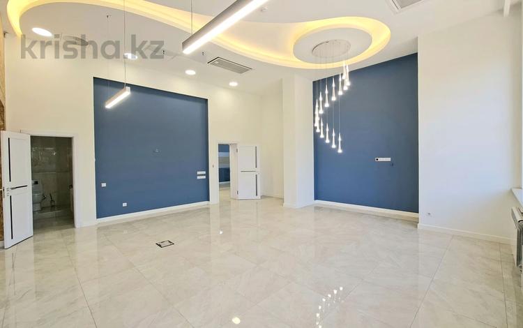 Свободное назначение, офисы, медцентры и аптеки · 600 м² за 980 млн ₸ в Астане, р-н Байконур — фото 2
