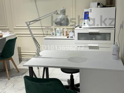 Салоны красоты, кабинеты и рабочие места, студии · 48 м² за 100 000 ₸ в Алматы, Бостандыкский р-н