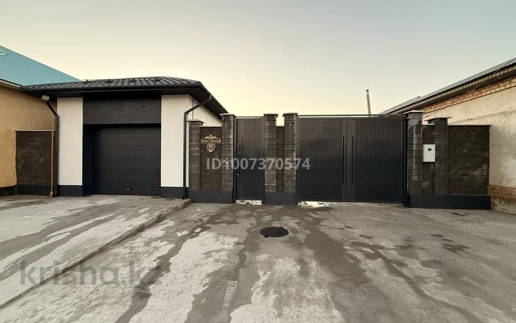 Отдельный дом · 5 комнат · 190 м² · 8 сот., Камал Шокенов 77 — В районе обл. Акимат за 65 млн 〒 в  — фото 2