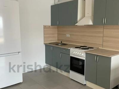 1-бөлмелі пәтер · 38 м² · 2 қабат, Центр улица Шугаева 6а, бағасы: 12 000 ₸ в Семее