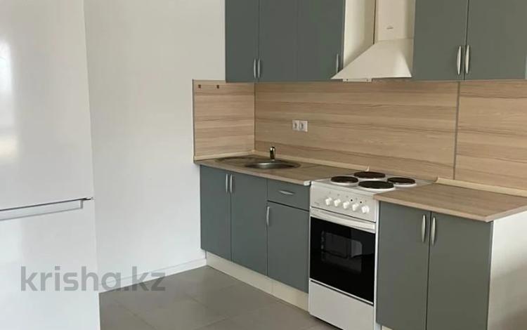 1-бөлмелі пәтер · 38 м² · 2 қабат, Центр улица Шугаева 6а, бағасы: 12 000 ₸ в Семее — фото 13