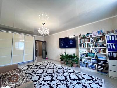 2-комнатная квартира · 65 м² · 11/12 этаж, Байтурсынова 31 — Сагадат Нурмагамбетов за 31 млн ₸ в Астане, Сарайшык р-н