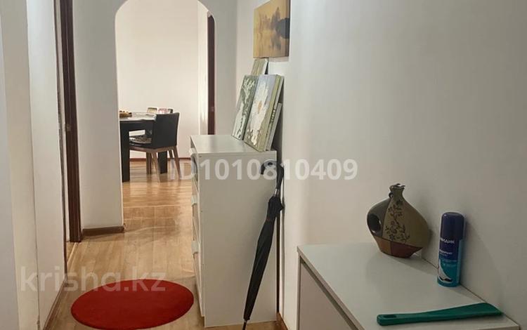1 комната · 35 м² · 5/5 этаж, мкр Центральный, Абая 13 за 120 000 ₸ в Атырау — фото 2
