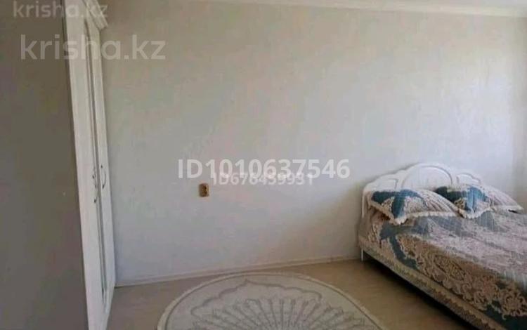 3-комнатная квартира · 63 м² · 5/5 этаж, Б.Момышұлы 17 — 1 и 8 школа за 130 000 〒 в Аксу — фото 7