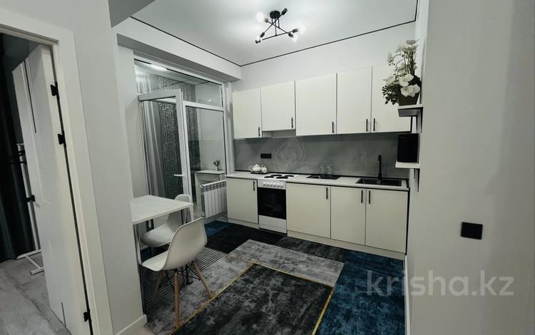 3-бөлмелі пәтер · 128 м² · 9/16 қабат, Навои 208 — Торайгырова, бағасы: 500 000 ₸ в Алматы, Бостандыкский р-н — фото 2