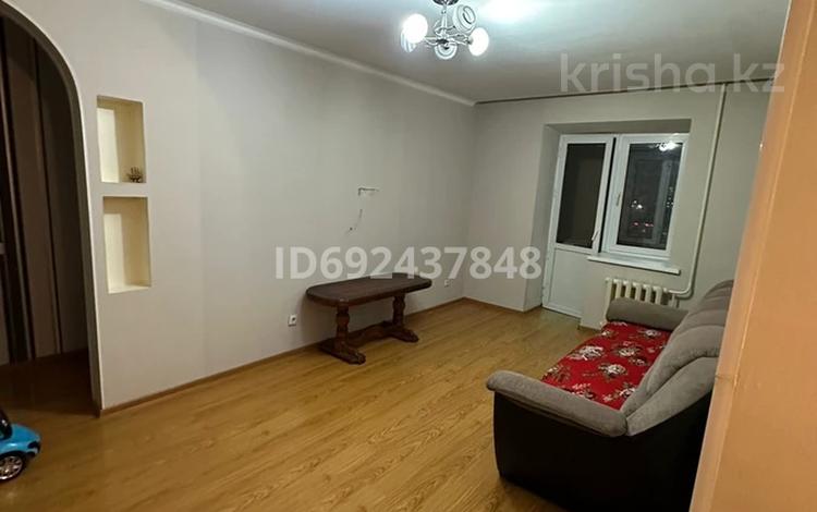 2-комнатная квартира, 57 м², 5/9 этаж помесячно, Момышулы 6/1 — ТЦ Рахмет