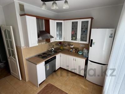 4-комнатная квартира · 85 м² · 4/9 этаж, мкр Самал-2 80 за 82 млн ₸ в Алматы, Медеуский р-н