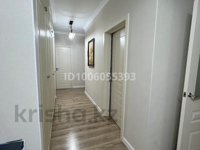 3-комнатная квартира · 90 м² · 8/9 этаж, мкр Нурсая, Таумуш Жумагалиев 15 за 42 млн 〒 в Атырау