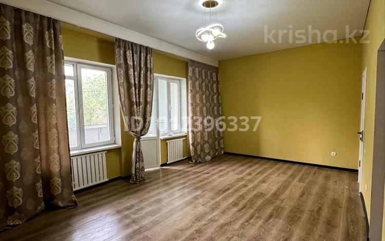 2-бөлмелі пәтер · 77 м² · 3/3 қабат, Мкр. АКНМ 1, бағасы: 26 млн ₸ в Алматинской обл., Талгарский р-н — фото 2