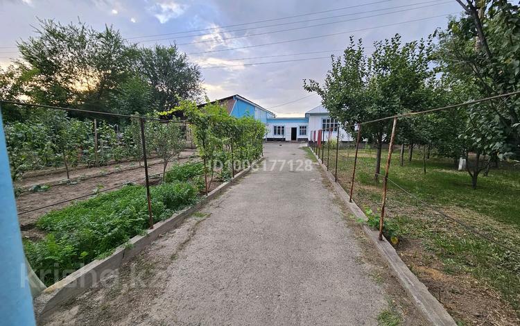 Отдельный дом · 5 комнат · 100 м² · 22 сот., Жандосава 14 — Кульжинский трассе за 31 млн 〒 в Бирлик — фото 2