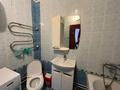 2-бөлмелі пәтер, 56 м², 5/5 қабат ай сайын, 12-й мкр 42, бағасы: 150 000 〒 в Актау, 12-й мкр — фото 3