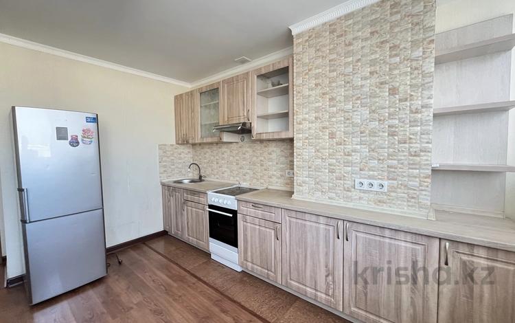 3-комнатная квартира · 85 м² · 12/14 этаж, Мәңгілік Ел 19 — Алматы за 330 000 ₸ в Астане, Есильский р-н — фото 2