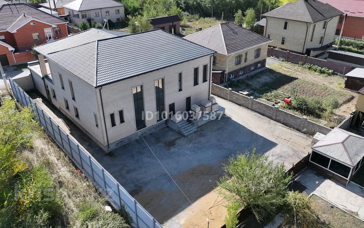 Отдельный дом · 10 комнат · 445 м² · 10 сот., мкр Юго-Восток — Микрорайон Таугуль, 3-я улица за 185 млн ₸ в Караганде, Казыбек би р-н — фото 2