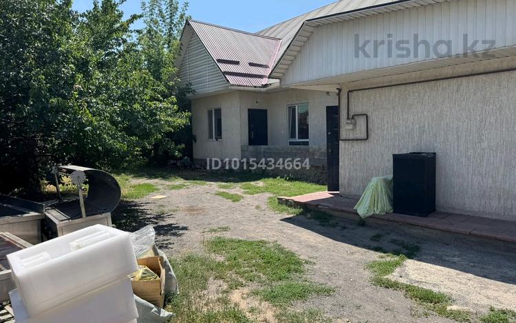 Отдельный дом · 3 комнаты · 80 м² · 8 сот., М.Маметова 53 за 250 000 ₸ в Туздыбастау (Калинино) — фото 2