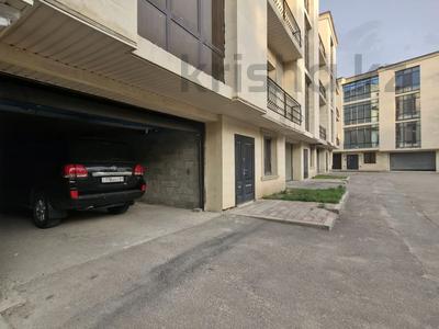 10-бөлмелі пәтер · 453 м² · 4/4 қабат, Жаксылык Ушкемпирова 34 — Ерменсай, бағасы: 239 млн ₸ в Алматы, Бостандыкский р-н