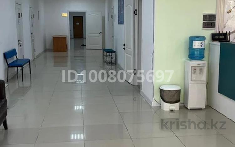 Свободное назначение · 1030 м² за 4.5 млн ₸ в Атырау, мкр Нурсая — фото 2