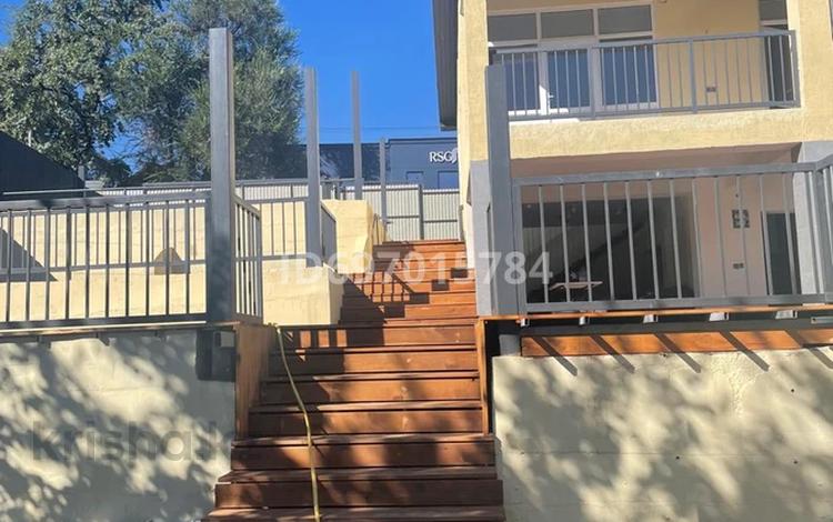 Дом · 5 комнат · 200 м², мкр Хан Тенгри, Свежесть 106 — Дулати за 100 000 ₸ в Алматы, Бостандыкский р-н — фото 2