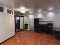 3-комнатная квартира · 78 м² · 1/9 этаж, мкр Юго-Восток, Республики 18 за 300 000 ₸ в Караганде, Казыбек би р-н — фото 2