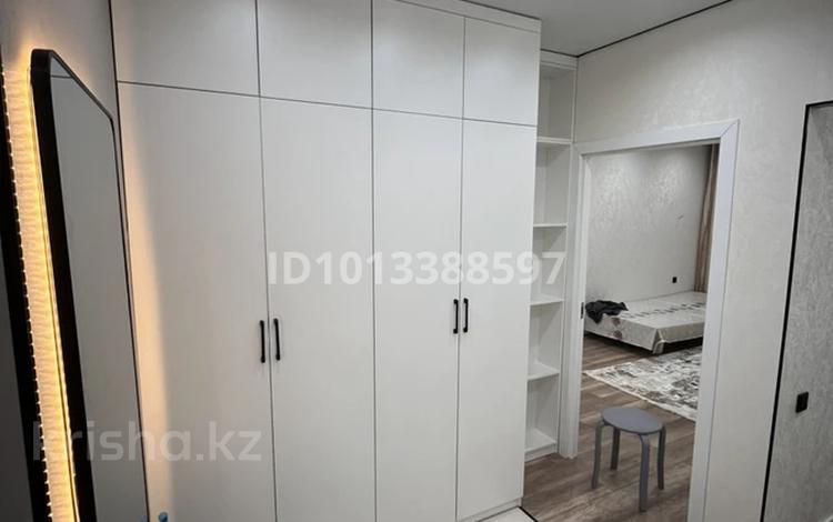 2-бөлмелі пәтер · 46 м² · 9/9 қабат, мкр Шугыла, Мкрн Шугыла 340/46, бағасы: 250 000 ₸ в Алматы, Наурызбайский р-н — фото 2