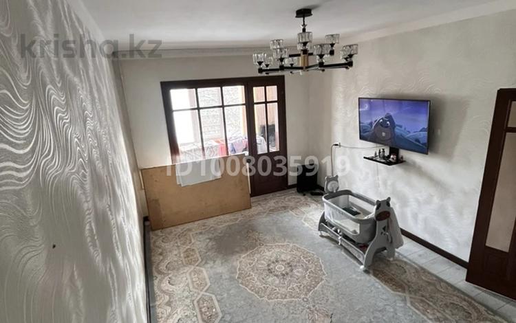 2-комнатная квартира · 62 м² · 2/5 этаж, мкр Сайрам 4 — Рядом Садик Акку, Школа номер 65 гимназия. Остоновка ТЭЦ. Каусар кафе, Женский фитнес зал, автомойка. Все что надо находится рядом за 250 000 ₸ в Шымкенте, Аль-Фарабийский р-н — фото 2