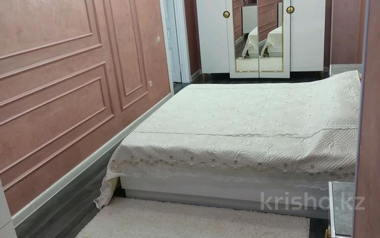 2-комнатная квартира · 100 м² · 10/12 этаж, Кунаева 83А за 25 000 〒 в Шымкенте, Аль-Фарабийский р-н — фото 3