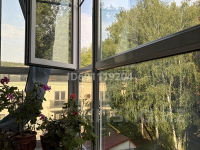2-бөлмелі пәтер · 80 м² · 4/5 қабат, Чайкиной 3а, бағасы: 78 млн ₸ в Алматы, Медеуский р-н