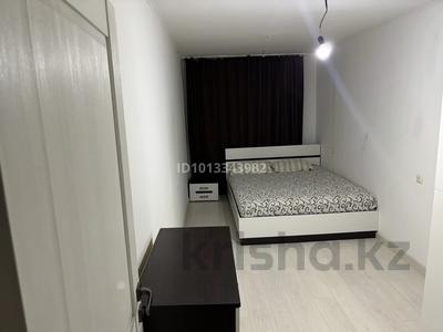 2-комнатная квартира · 80 м² · 1/5 этаж, Авангард 3 мкр 39 за 15 000 ₸ в Атырау, мкр Авангард-3