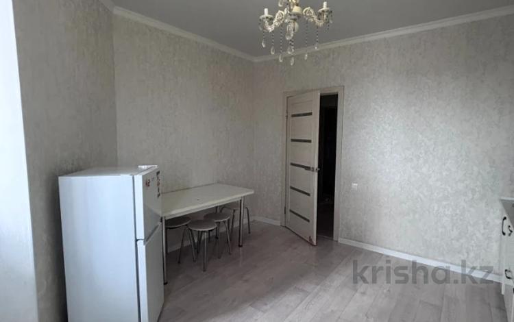1-комнатная квартира · 41 м², мкр. Алтын орда за 16.5 млн ₸ в Актобе — фото 2