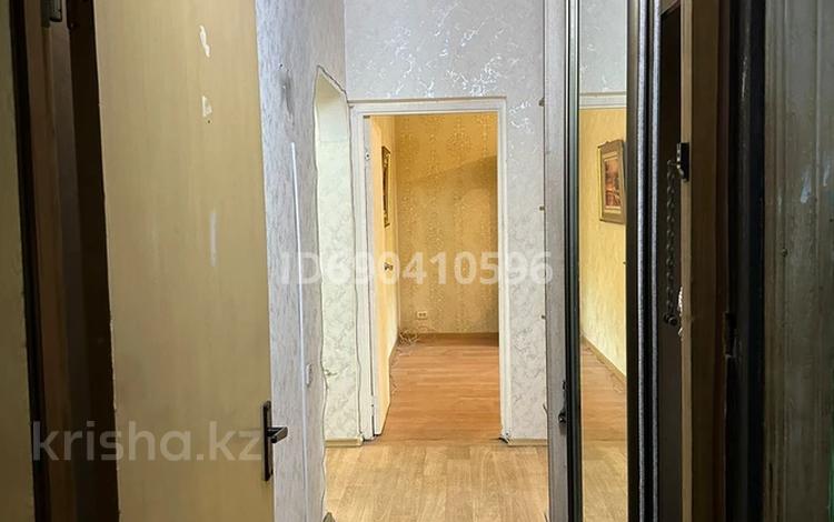 4-комнатная квартира, 100 м², 1 этаж, мкр Айнабулак-3 147 за 58 млн 〒 в Алматы, Жетысуский р-н — фото 2