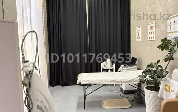 Салоны красоты · 44 м² за 100 000 ₸ в Астане, Нура р-н — фото 2