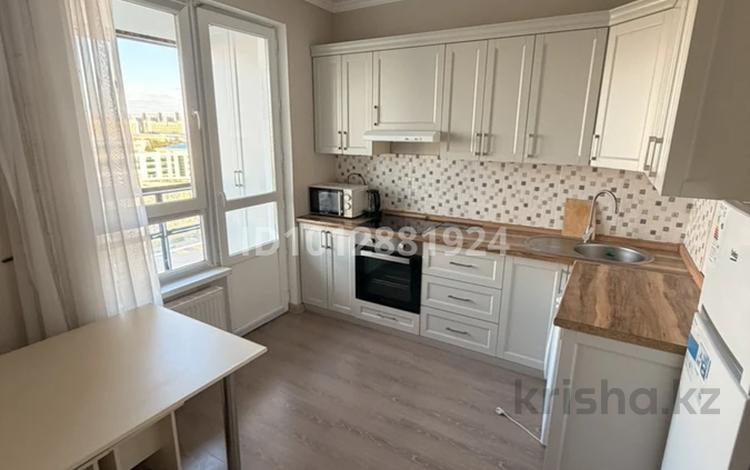 1-комнатная квартира · 37 м² · 12/22 этаж, Бектурова 4/6 за 15 000 ₸ в Астане, Нура р-н — фото 2