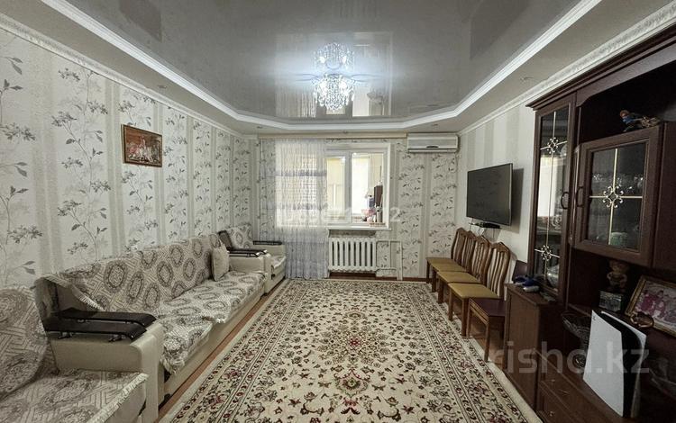 3-комнатная квартира, 63 м², Сатпаева 5